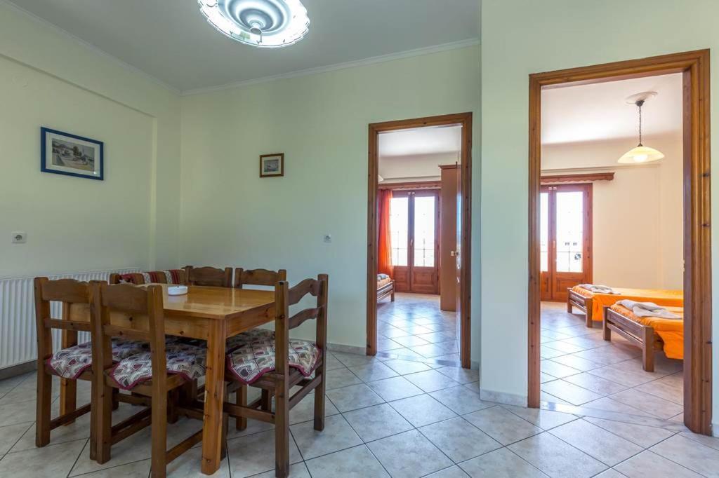 Kapetanios Apartments Agios Stefanos Avliotes  Buitenkant foto