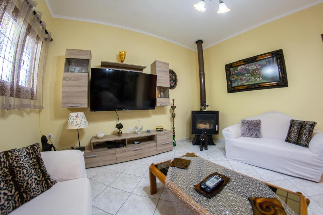 Kapetanios Apartments Agios Stefanos Avliotes  Buitenkant foto