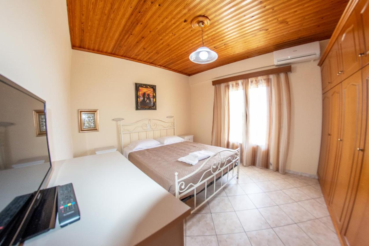 Kapetanios Apartments Agios Stefanos Avliotes  Buitenkant foto
