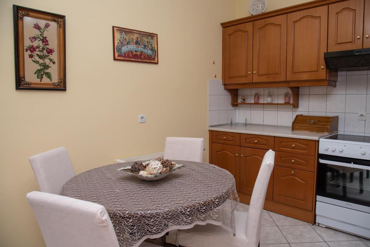 Kapetanios Apartments Agios Stefanos Avliotes  Buitenkant foto
